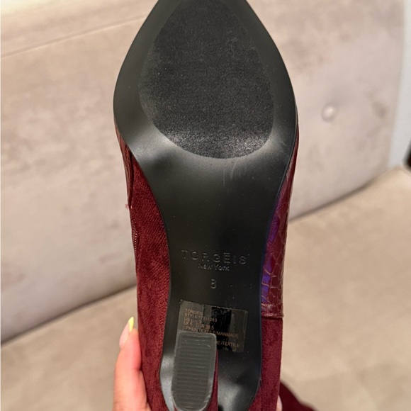 Elegant Burgundy Heeled Boots - Picture 6 of 12